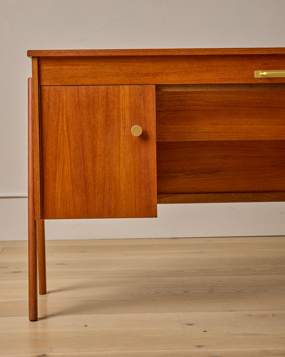 Mid-Century Lift-Top Bar Cabinet