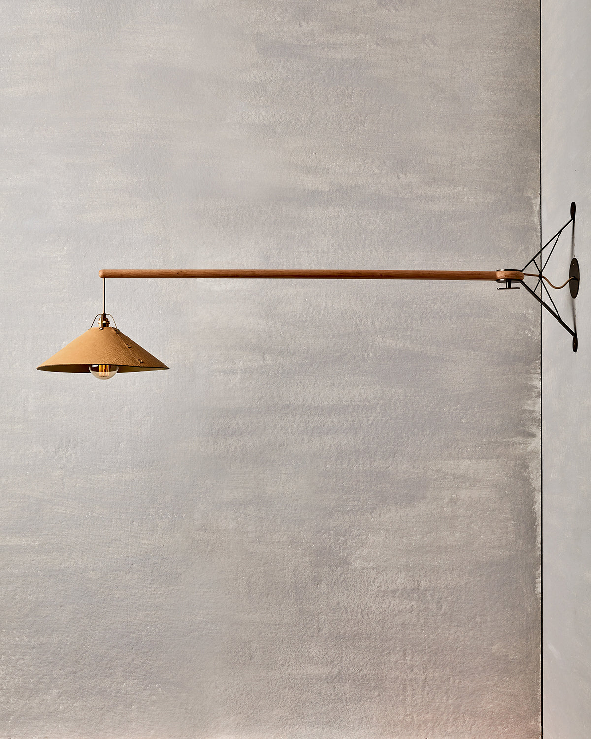 RTO Yaffa Swing Arm Wall Sconce