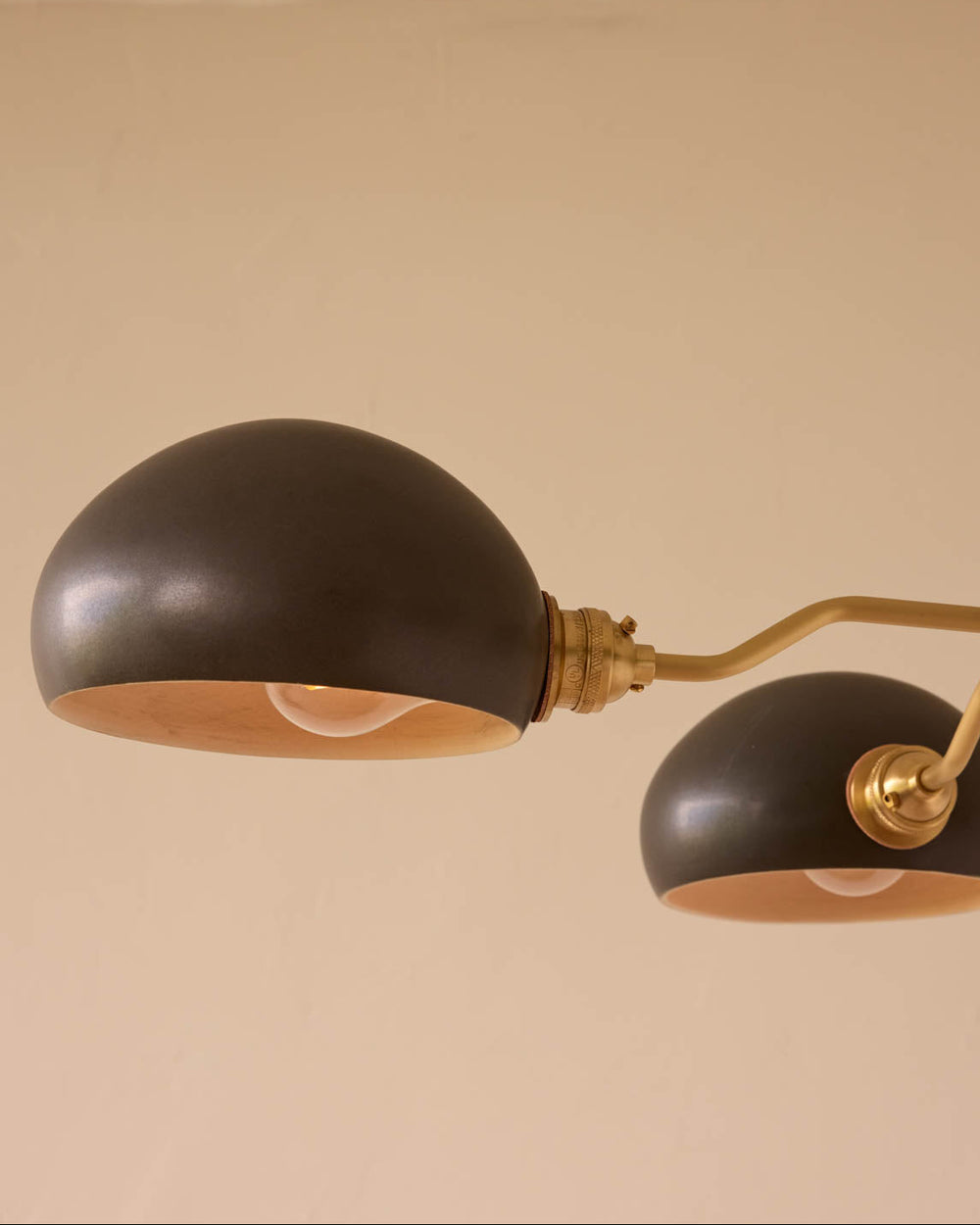 #shade-color_almost black #Metal-+-Wood-Finish_Satin Brass / Clear Maple