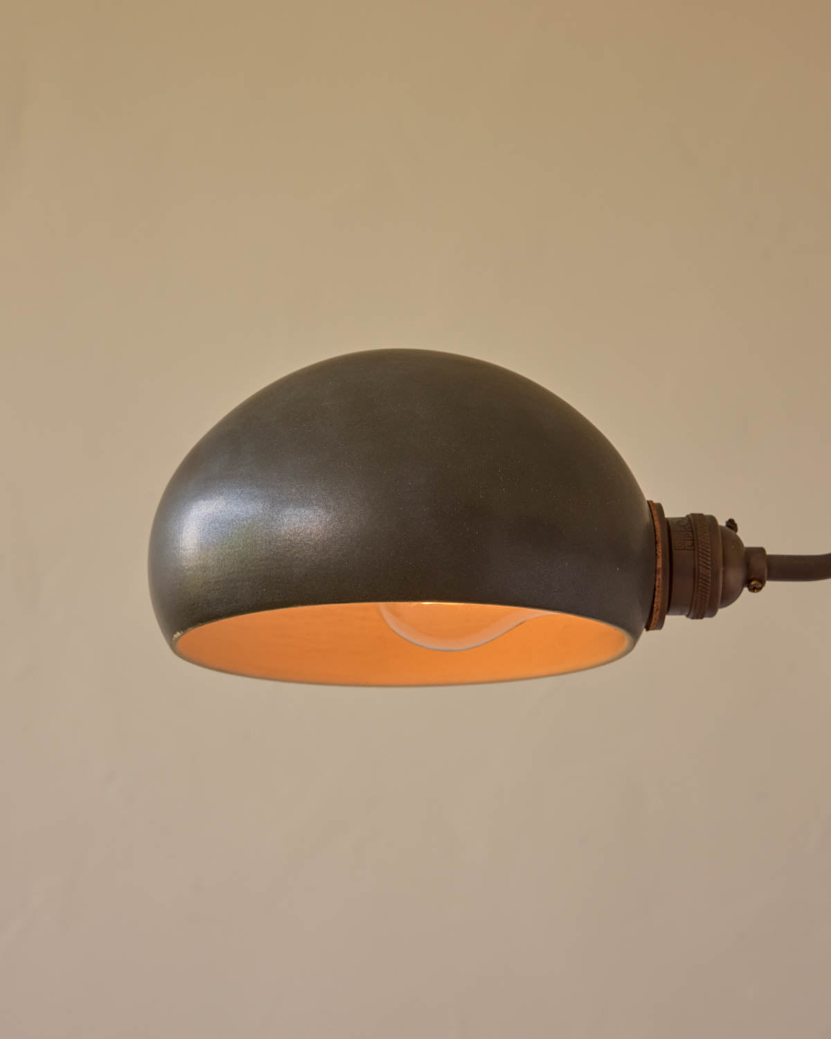 #shade-color_almost black #Metal-+-Wood-Finish_Antique Brass / Black Walnut