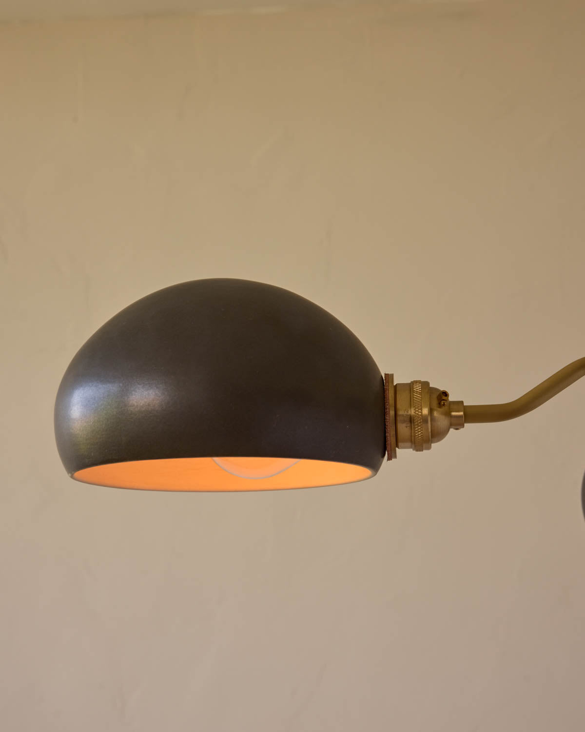 #shade-color_almost black #Metal-+-Wood-Finish_Satin Brass / Black Walnut