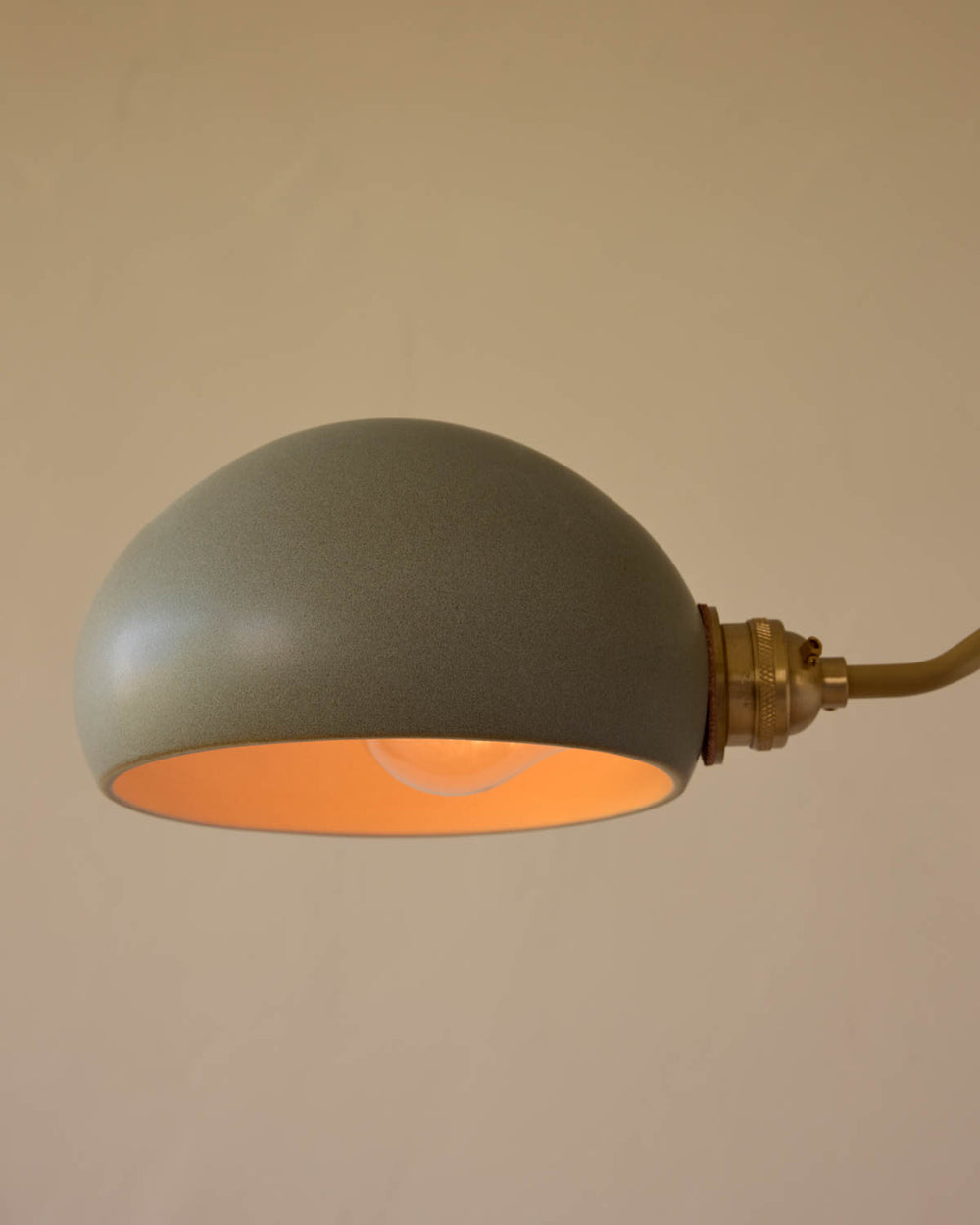 #shade-color_olivine #Metal-+-Wood-Finish_Satin Brass / Black Walnut