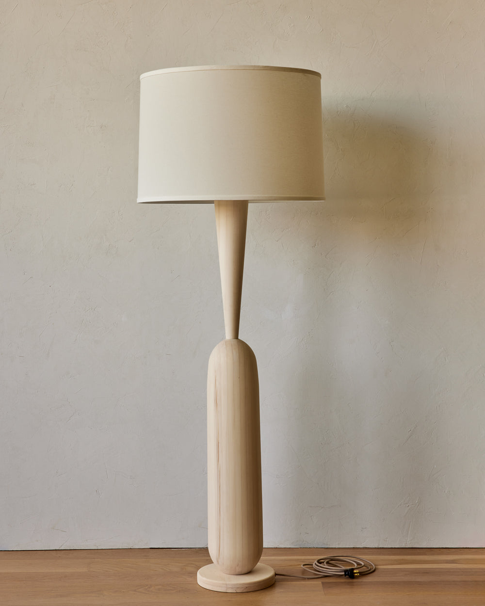 #wood-finish_aspen
#shade-color_ivory linen