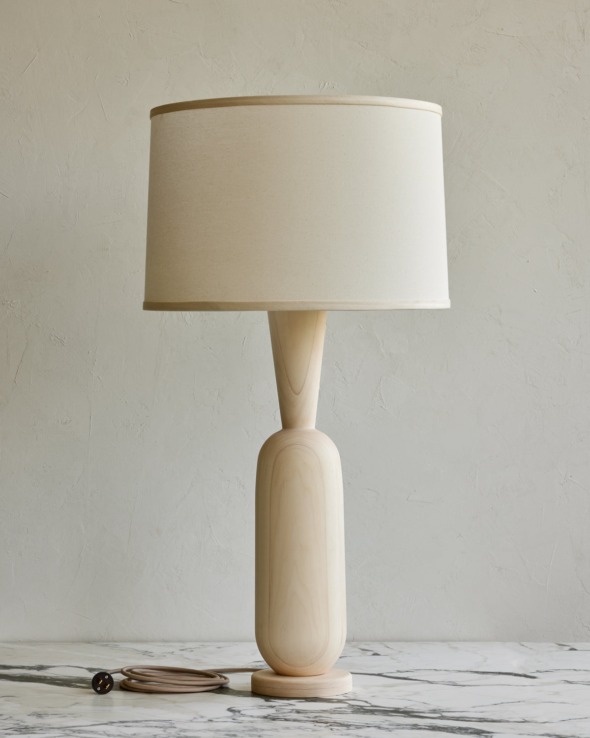 #wood-finish_aspen
#shade-color_ivory linen