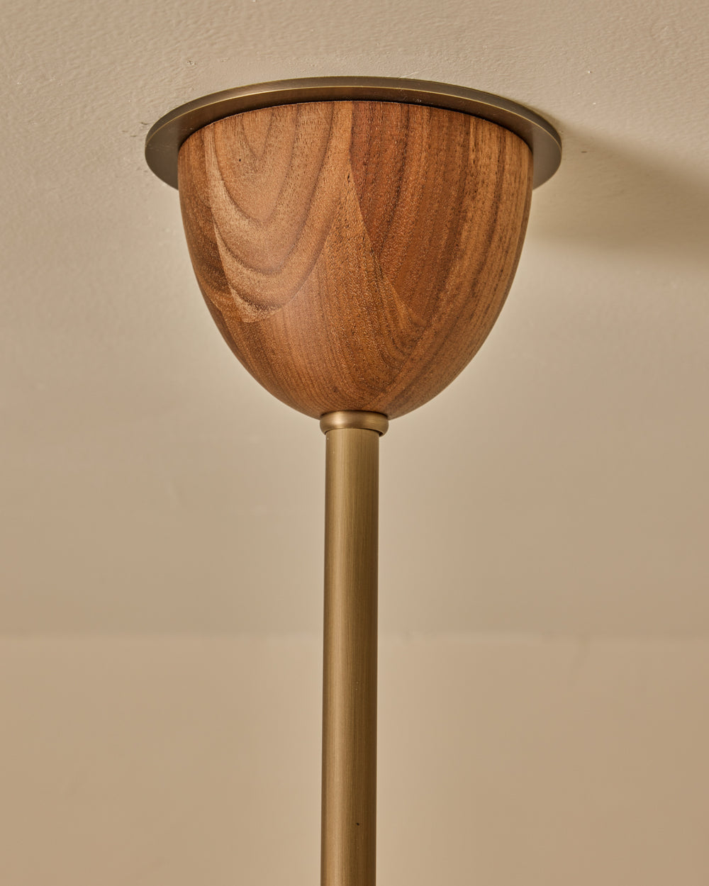 #Metal-+-Wood-Finish_Antique Brass / Black Walnut