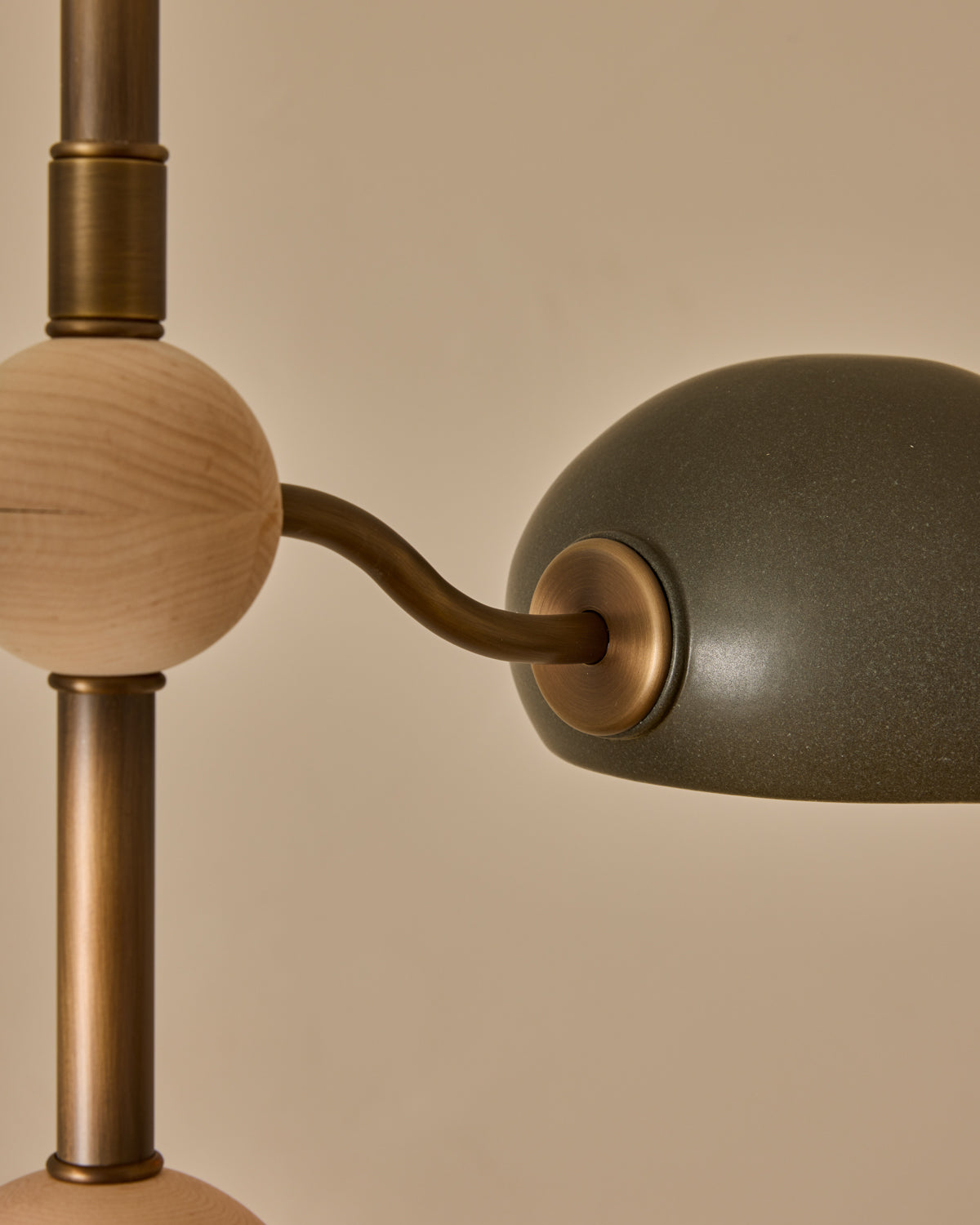 #shade-color_almost black #Metal-+-Wood-Finish_Antique Brass / Clear Maple