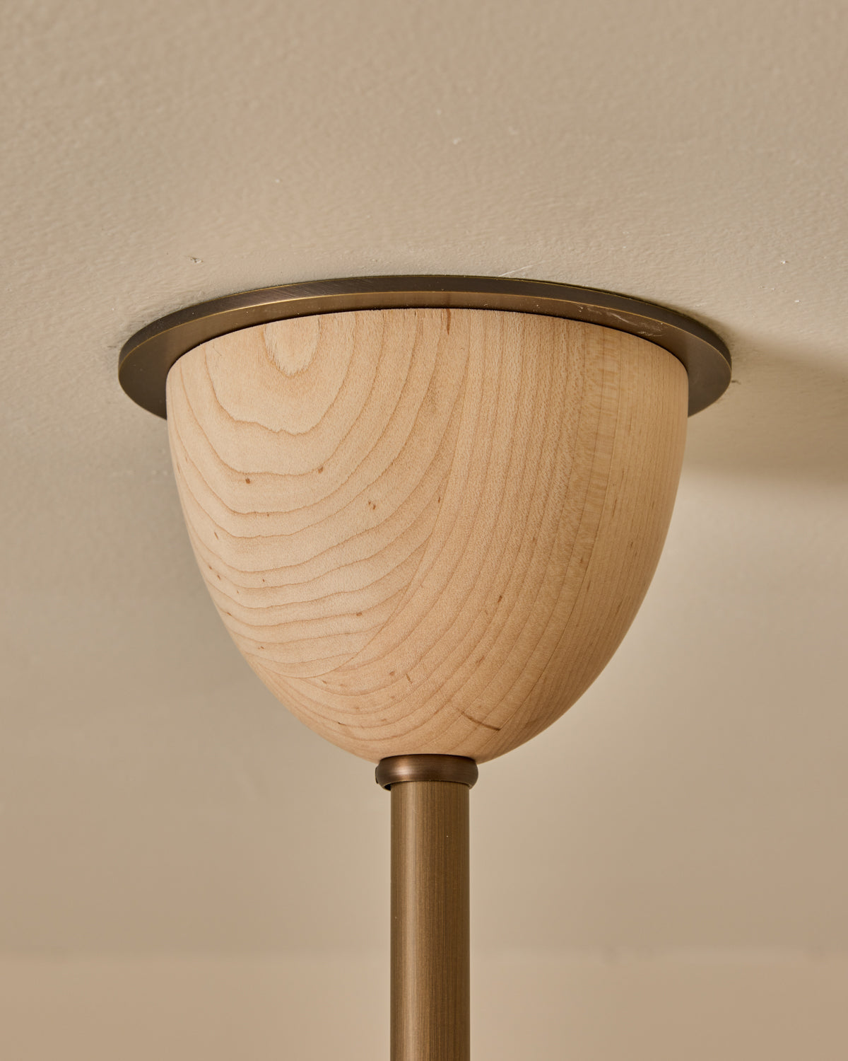 #Metal-+-Wood-Finish_Antique Brass / Clear Maple
