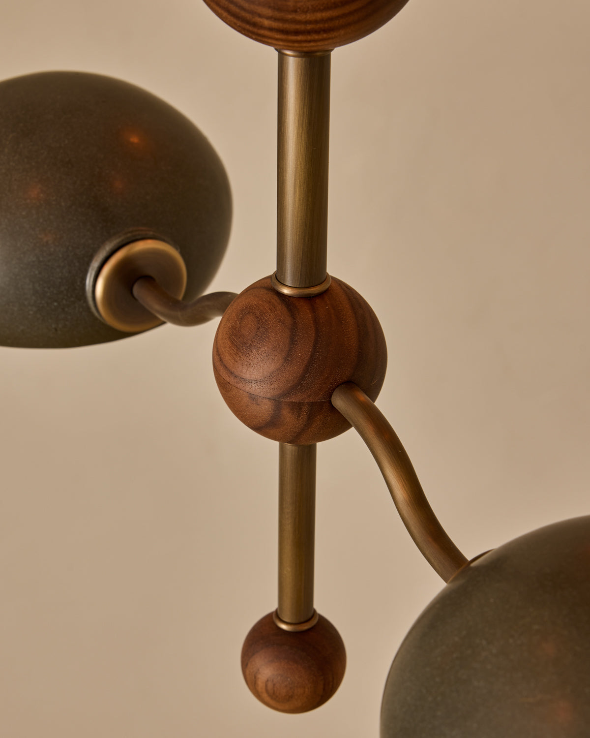 #shade-color_almost black #Metal-+-Wood-Finish_Antique Brass / Black Walnut
