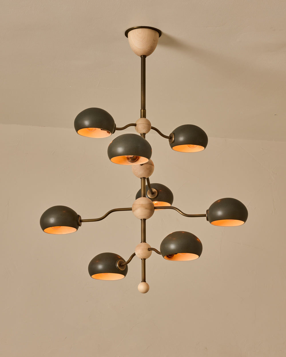 #shade-color_almost black #Metal-+-Wood-Finish_Antique Brass / Clear Maple