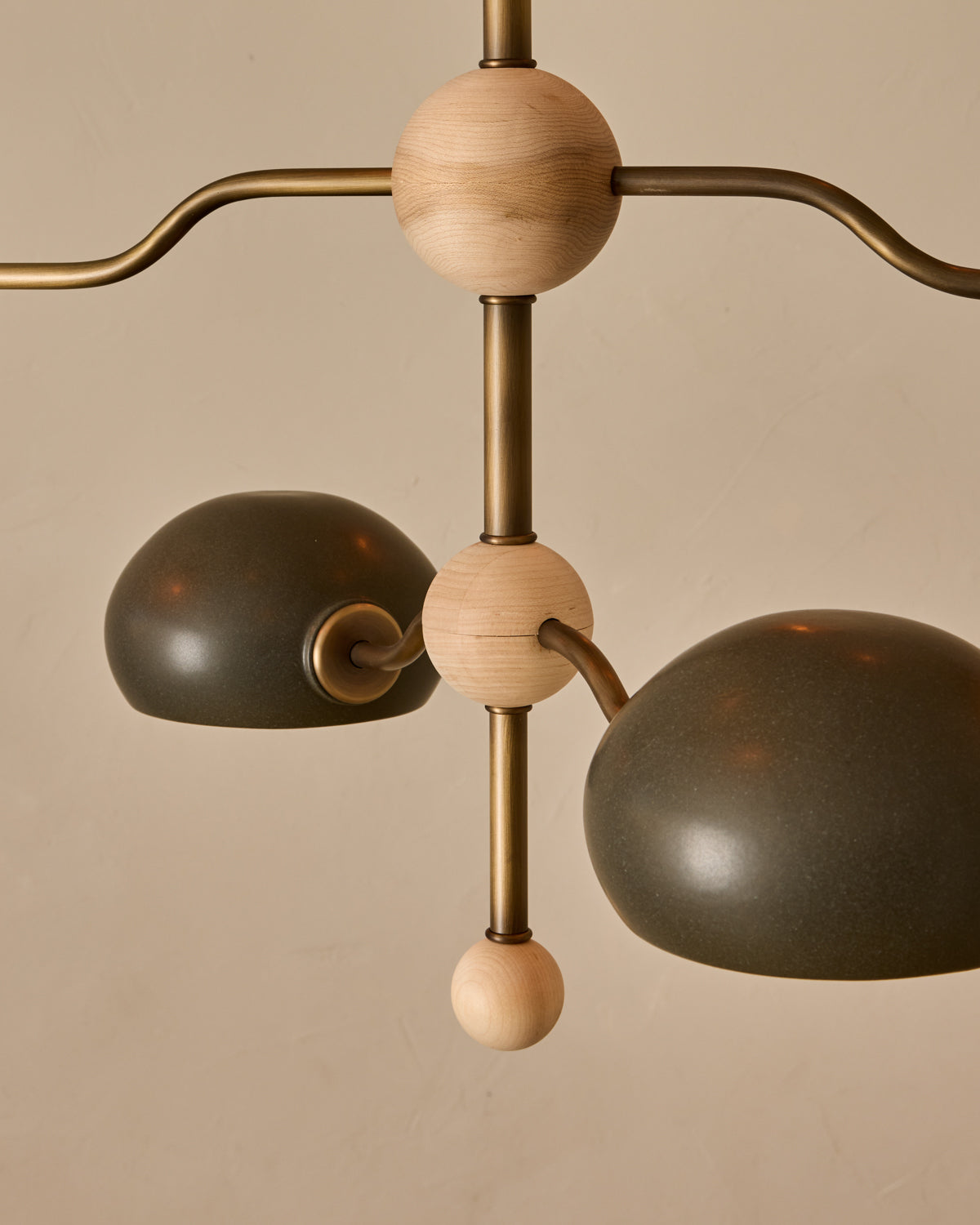 #shade-color_almost black #Metal-+-Wood-Finish_Antique Brass / Clear Maple