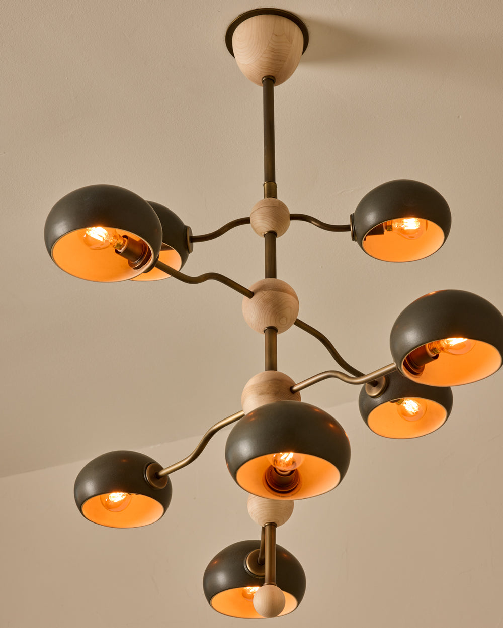 #shade-color_almost black #Metal-+-Wood-Finish_Antique Brass / Clear Maple