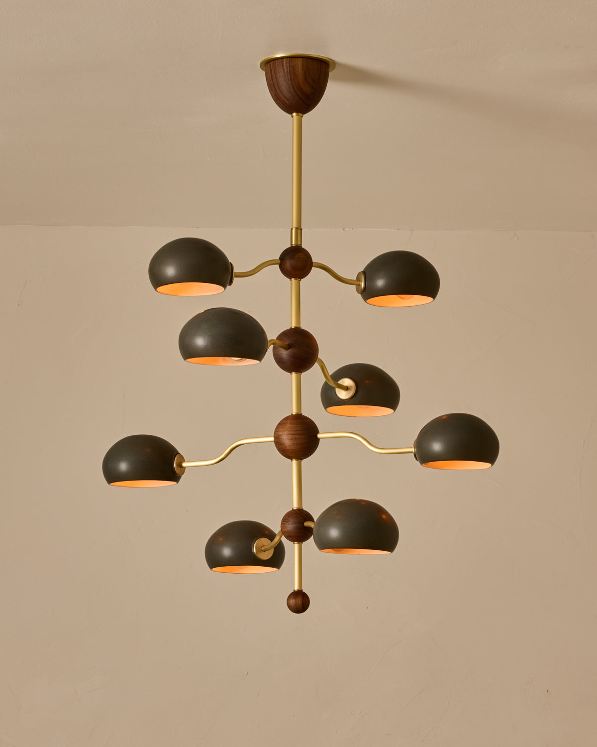 #shade-color_almost black #Metal-+-Wood-Finish_Satin Brass / Black Walnut