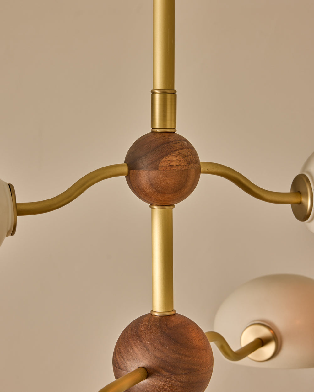 #shade-color_dove #Metal-+-Wood-Finish_Satin Brass / Black Walnut
