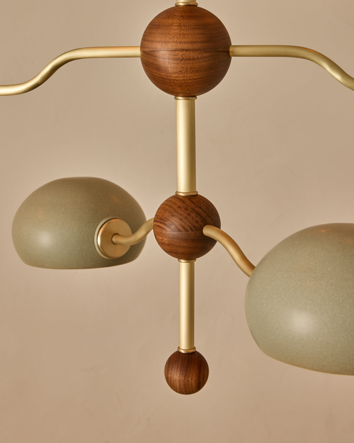 #shade-color_olivine #Metal-+-Wood-Finish_Satin Brass / Black Walnut
