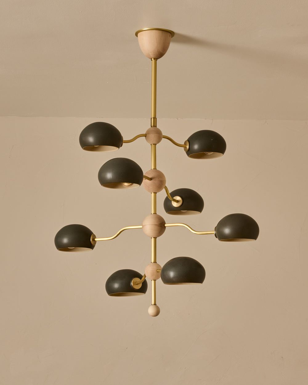 #shade-color_almost black #Metal-+-Wood-Finish_Satin Brass / Clear Maple