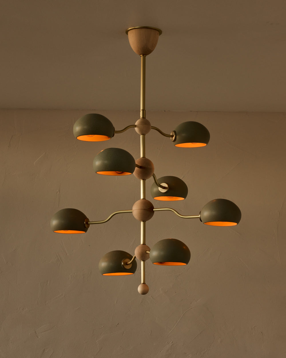 #shade-color_olivine #Metal-+-Wood-Finish_Satin Brass / Clear Maple