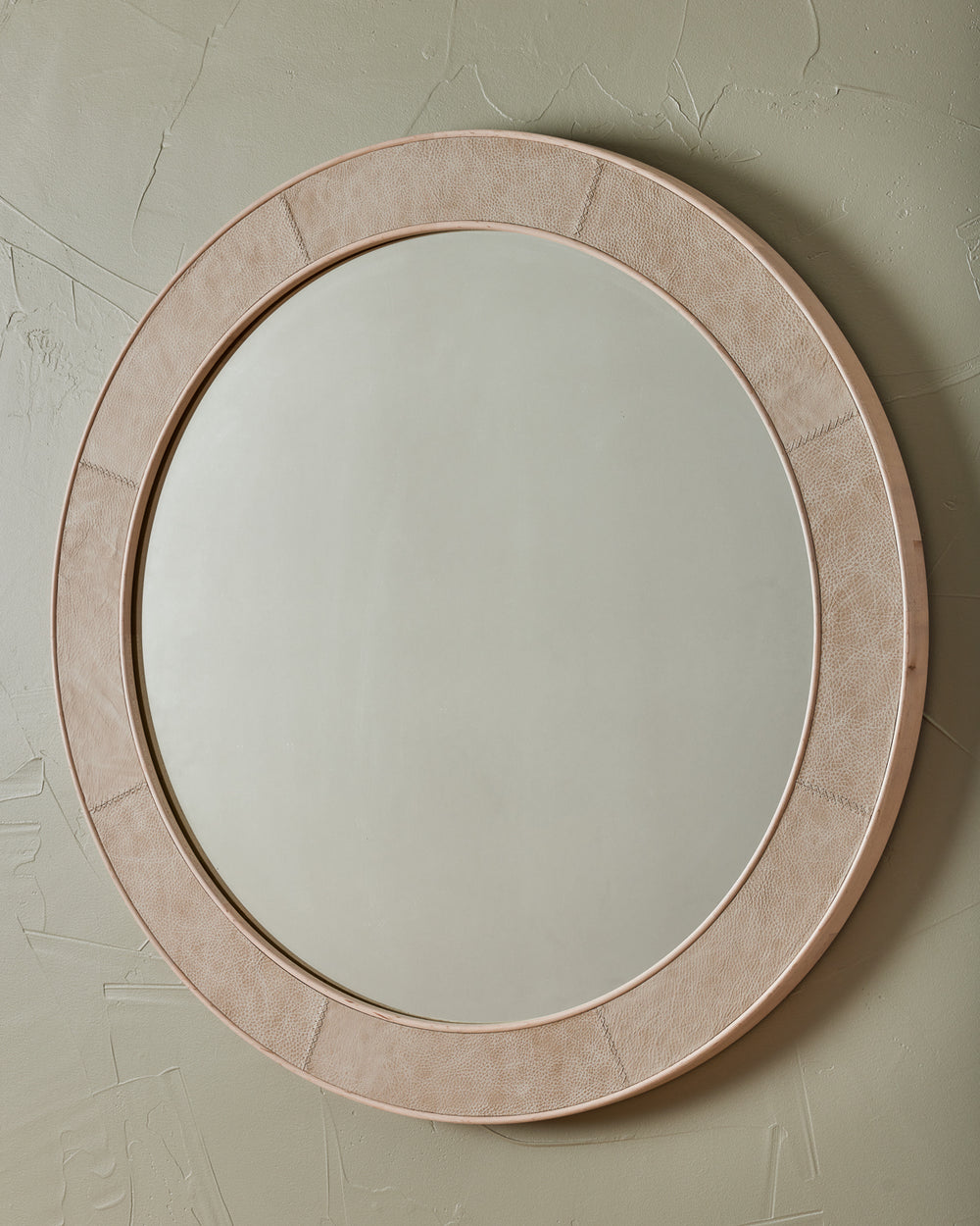 #leather-finish_au lait