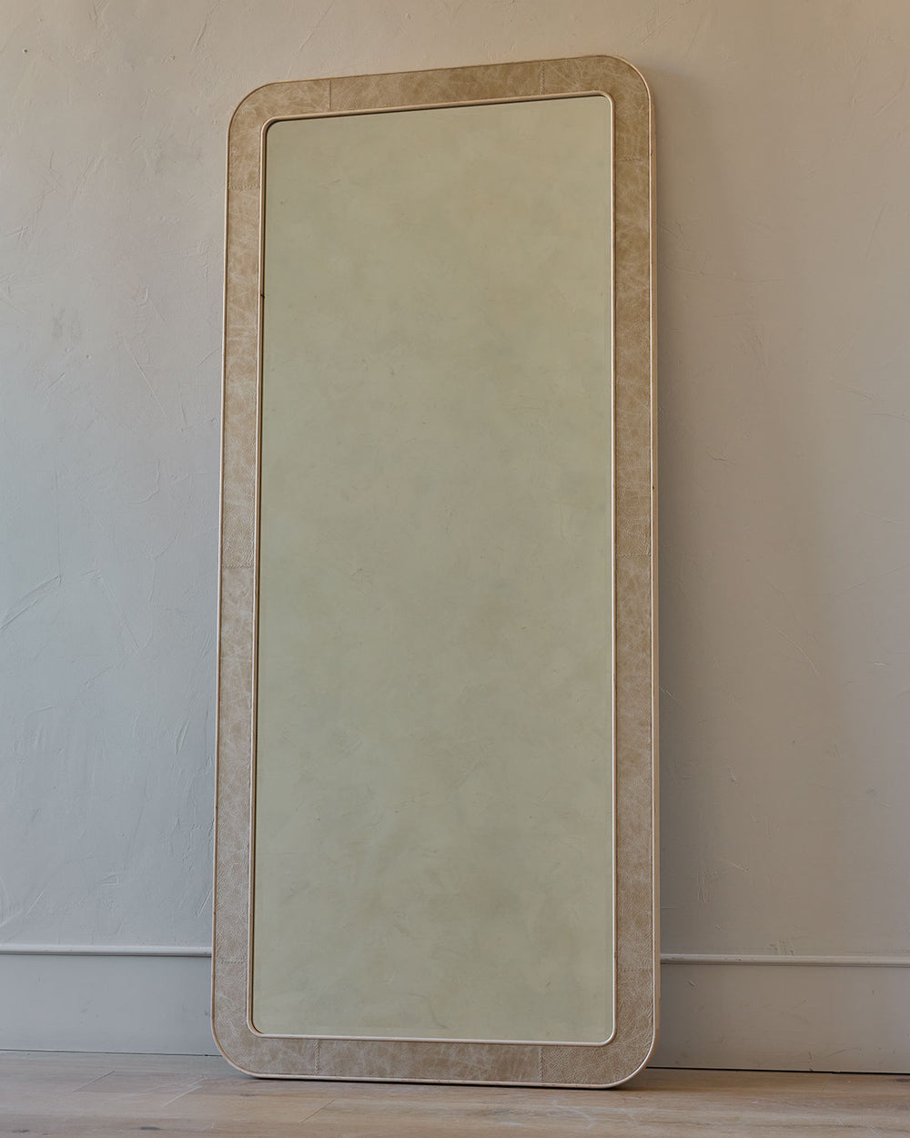 #leather-finish_au lait #size_XL - 32" x 72"
