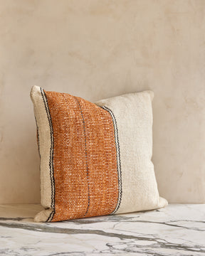 Makun Pillow - Oxide + White