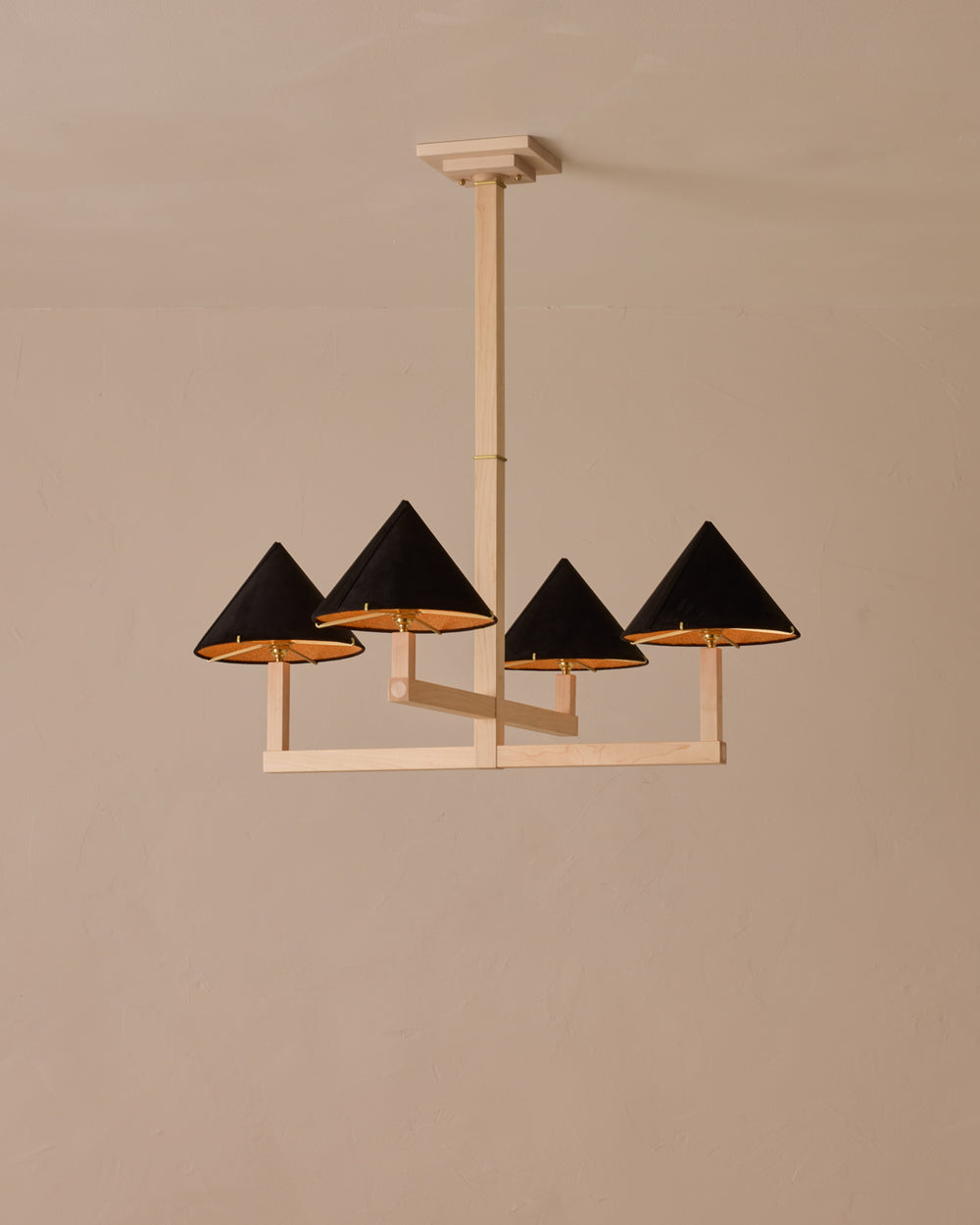 #wood-finish_clear maple #shade-finish_anthracite suede