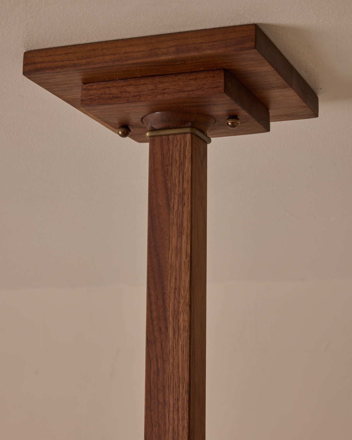 #wood-finish_black walnut 