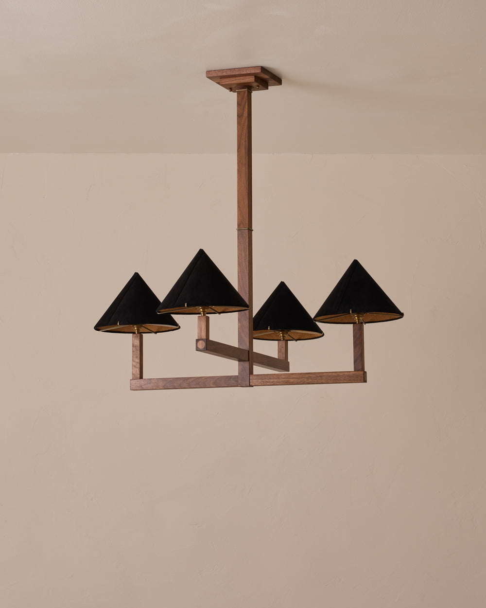 #wood-finish_black walnut #shade-finish_anthracite suede