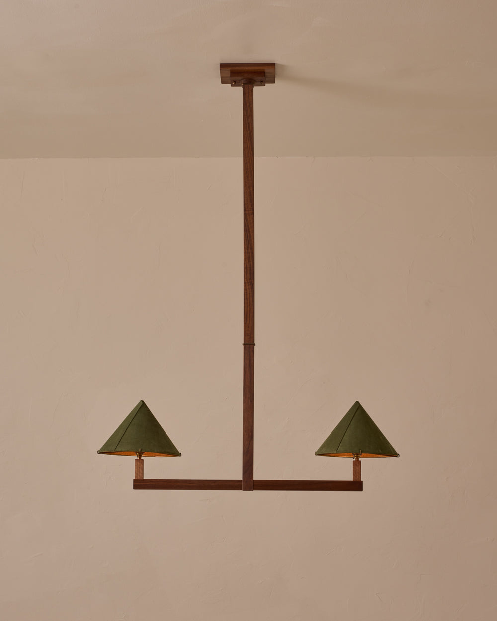 #wood-finish_black walnut #shade-finish_loden suede