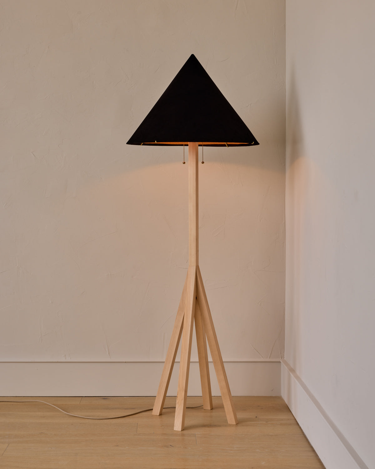 Anouck Floor Lamp - Clear Maple