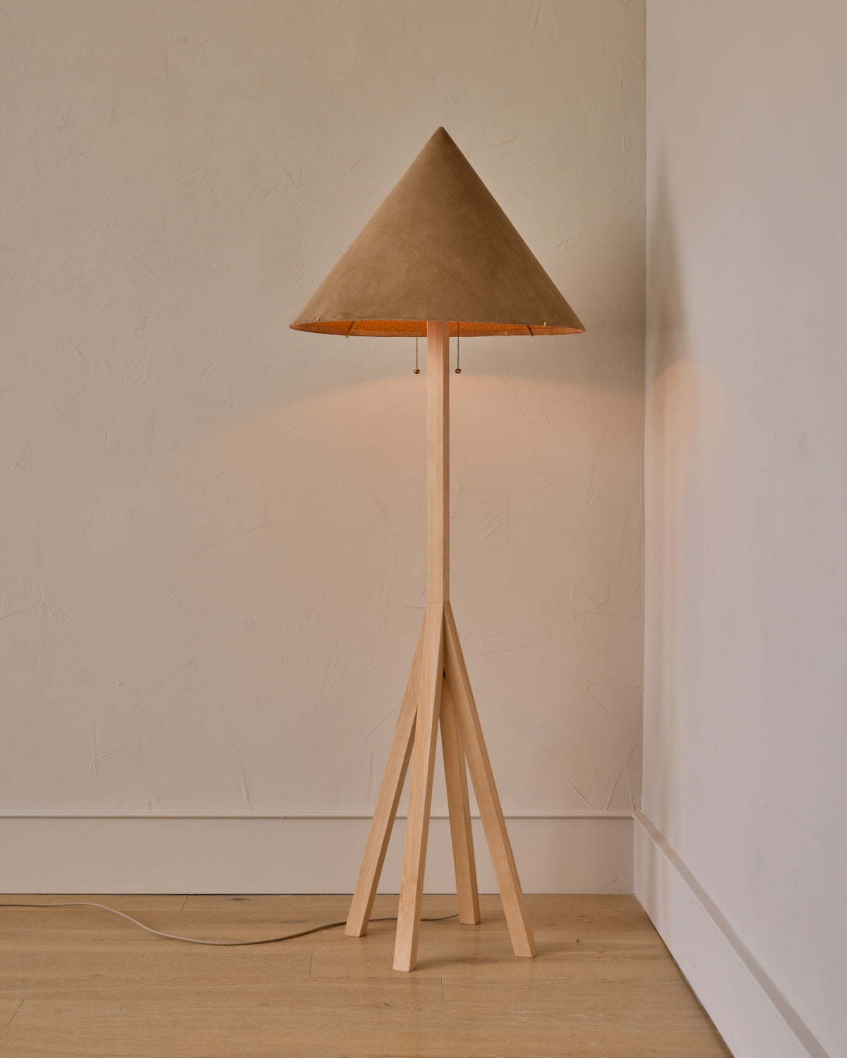 Anouck Floor Lamp - Clear Maple