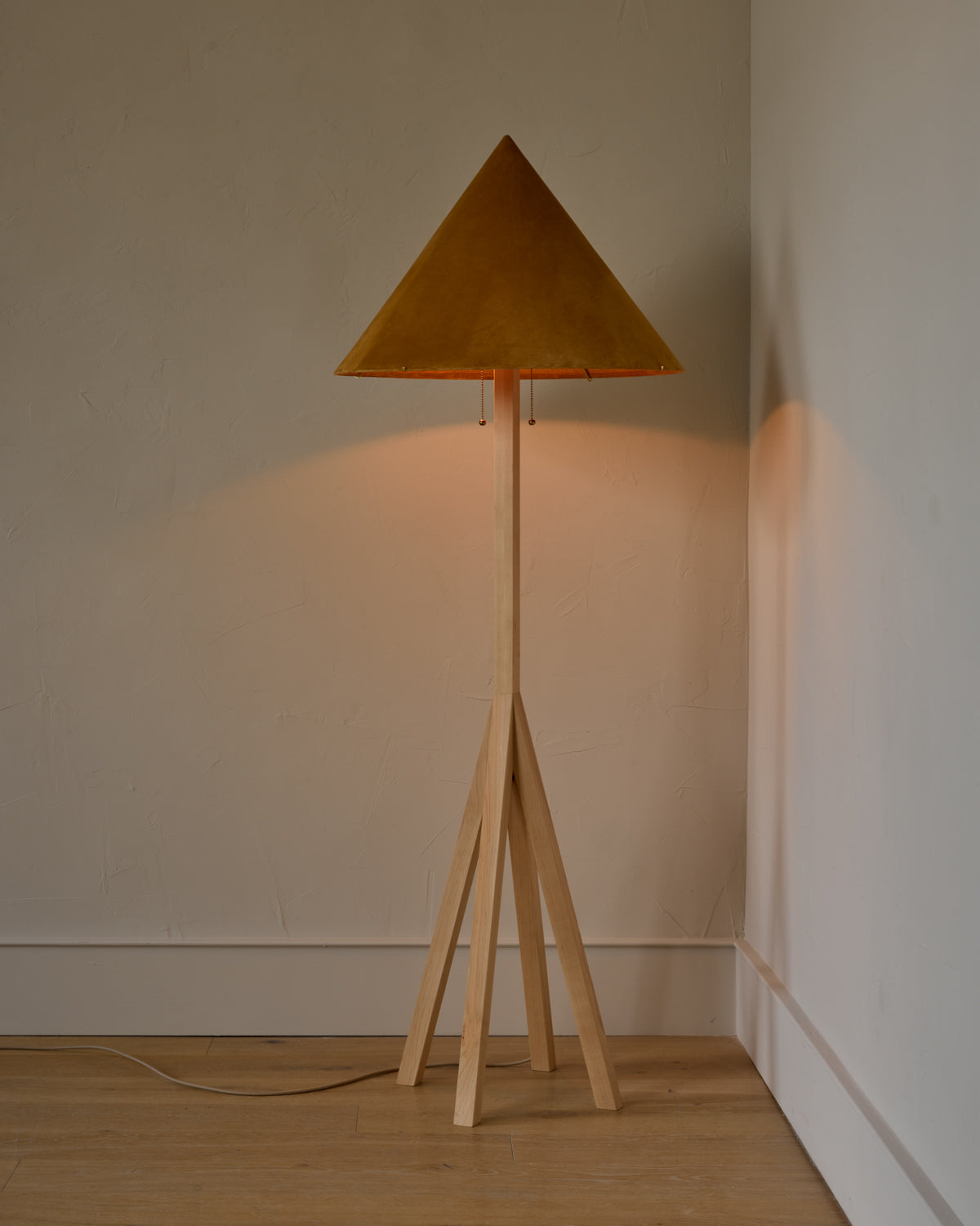 Anouck Floor Lamp - Clear Maple