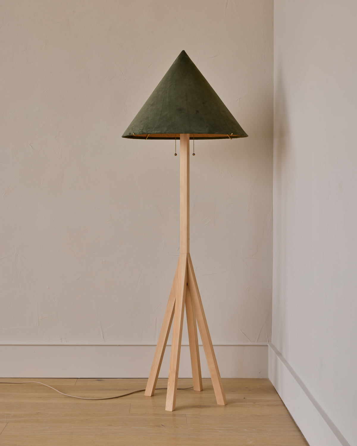 Anouck Floor Lamp - Clear Maple