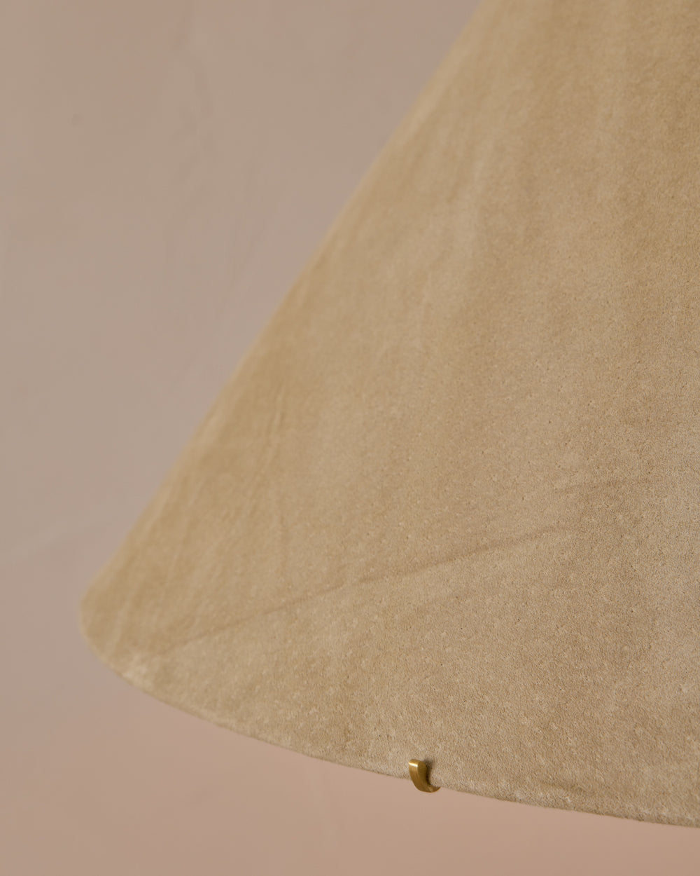 #shade-finish_stone suede
#wood-finish_clear maple
