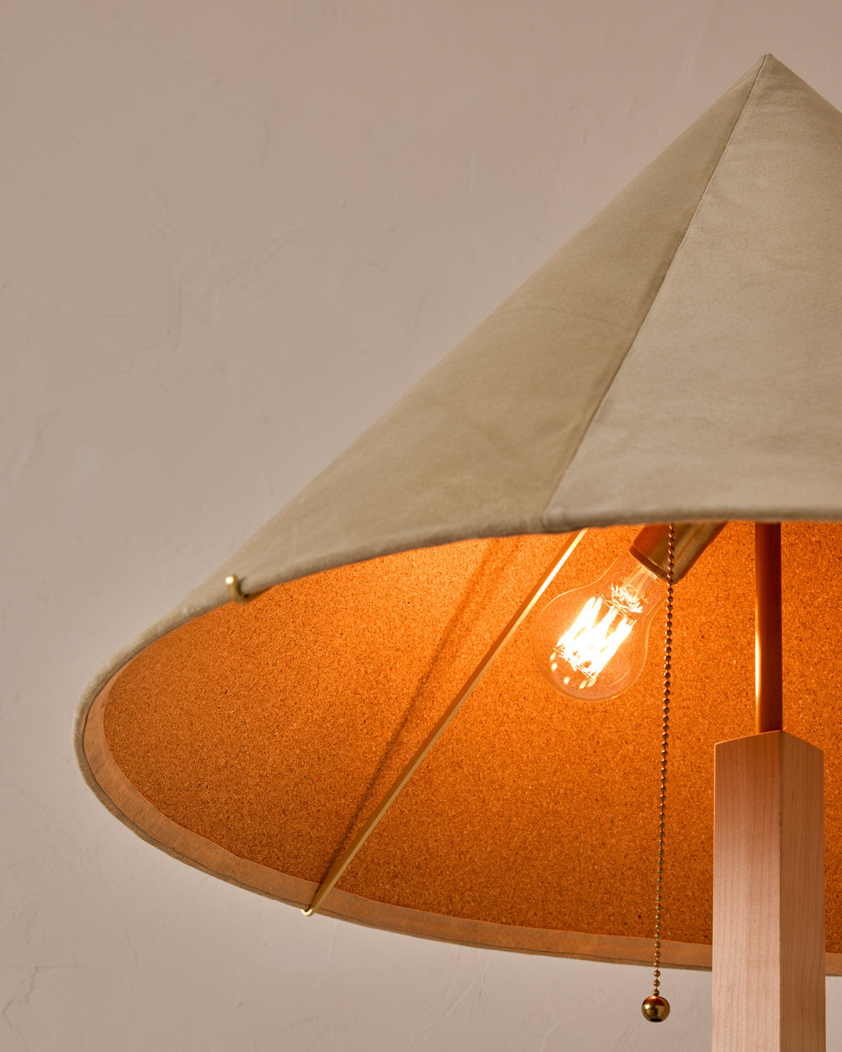 Anouck Floor Lamp - Clear Maple