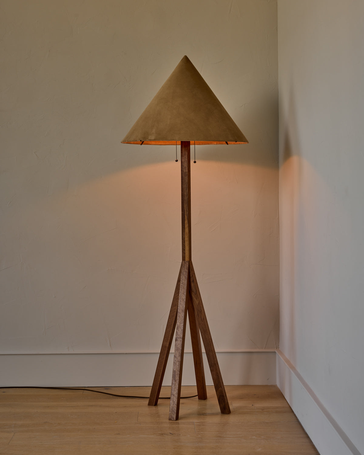 Anouck Floor Lamp - Black Walnut