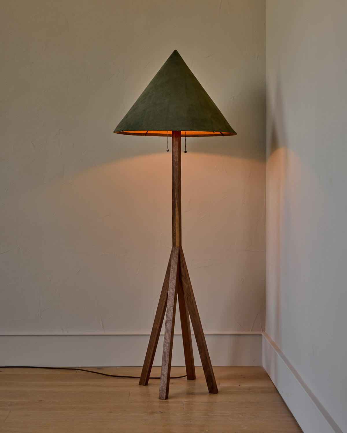 Anouck Floor Lamp - Black Walnut