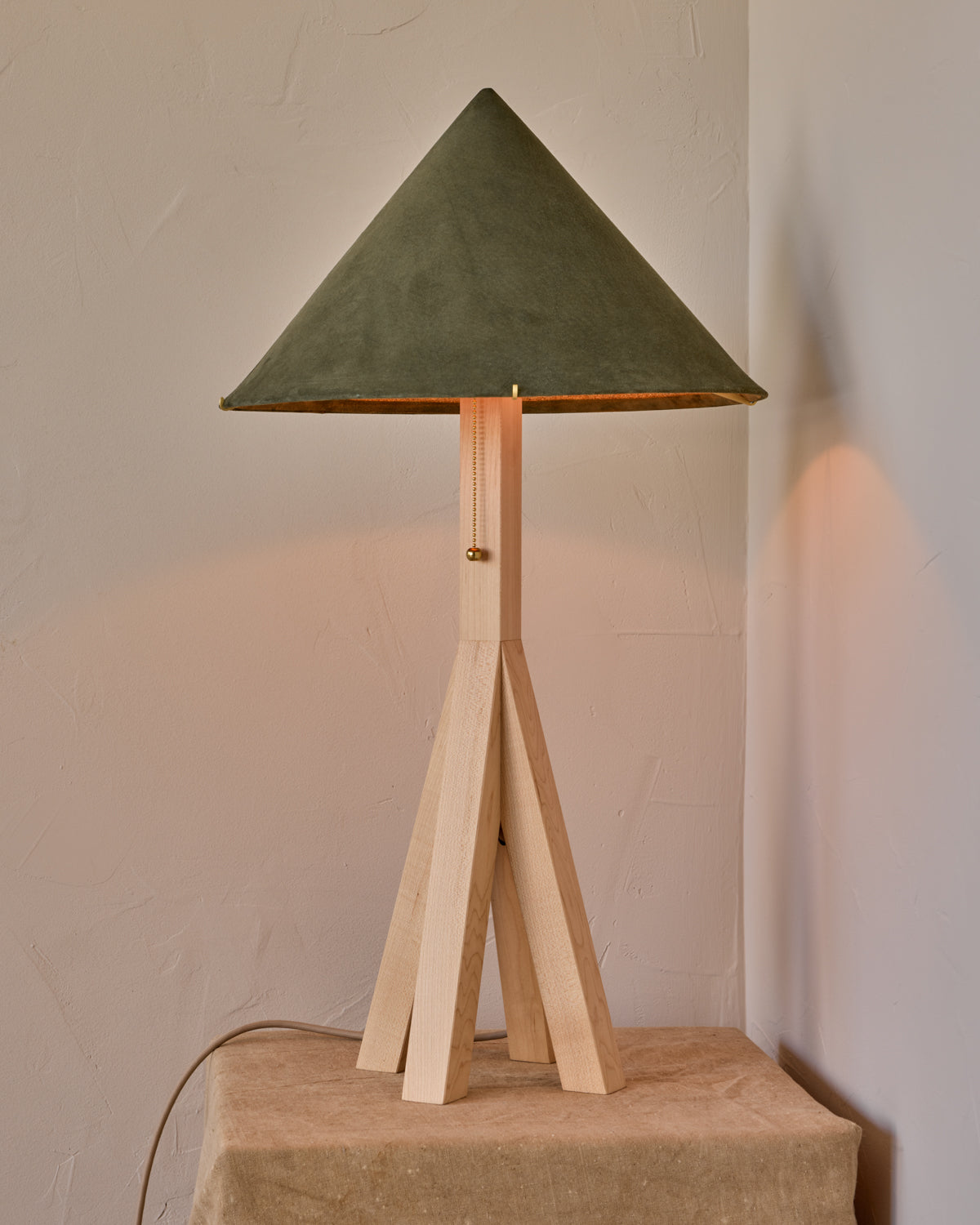 Anouck Table Lamp - Clear Maple