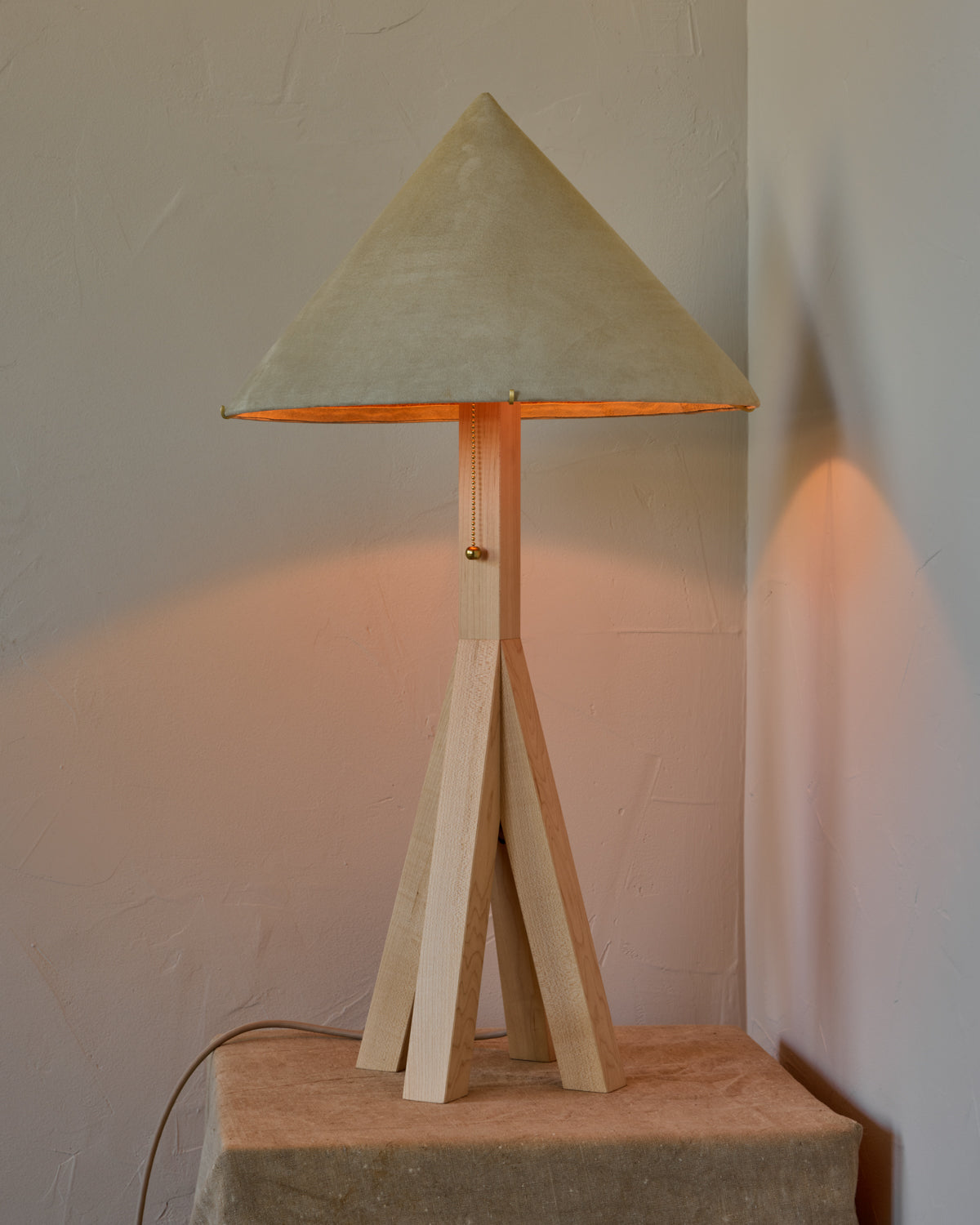 Anouck Table Lamp - Clear Maple