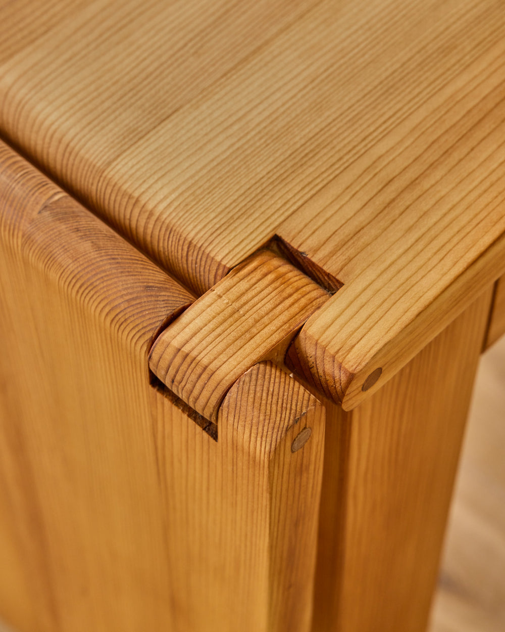 1980s French Pinewood Dining Table
