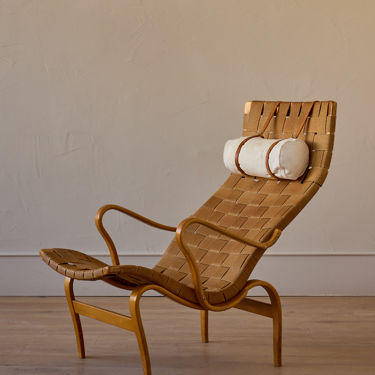 Bruno Mathsson Pernilla 2 Lounge Chair