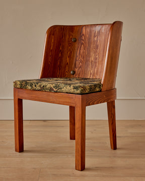 Pair of Lovö Chairs by Axel Einar Hjorth