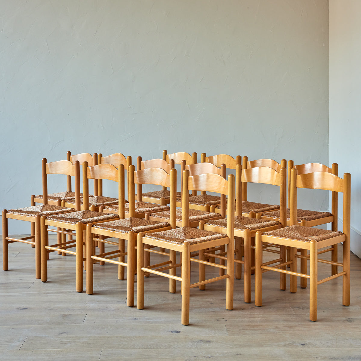 Dining chairs with straw seats clearance