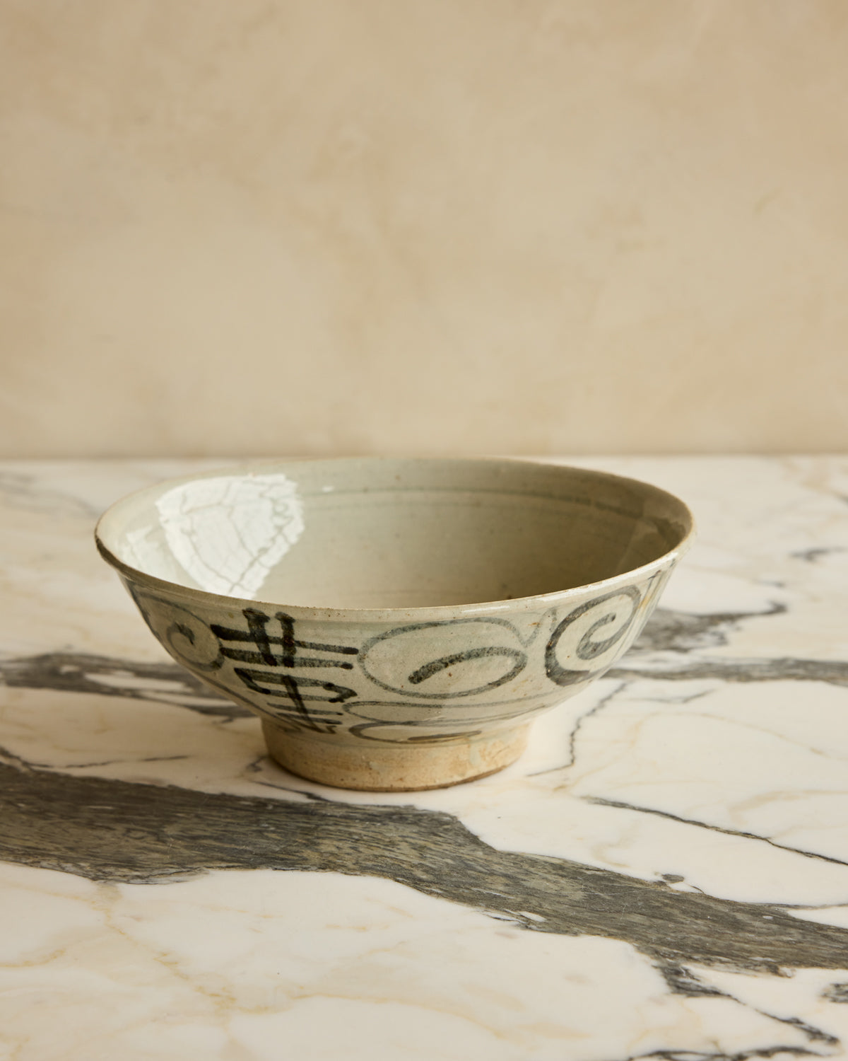 Loop Design Ceramic Bowl