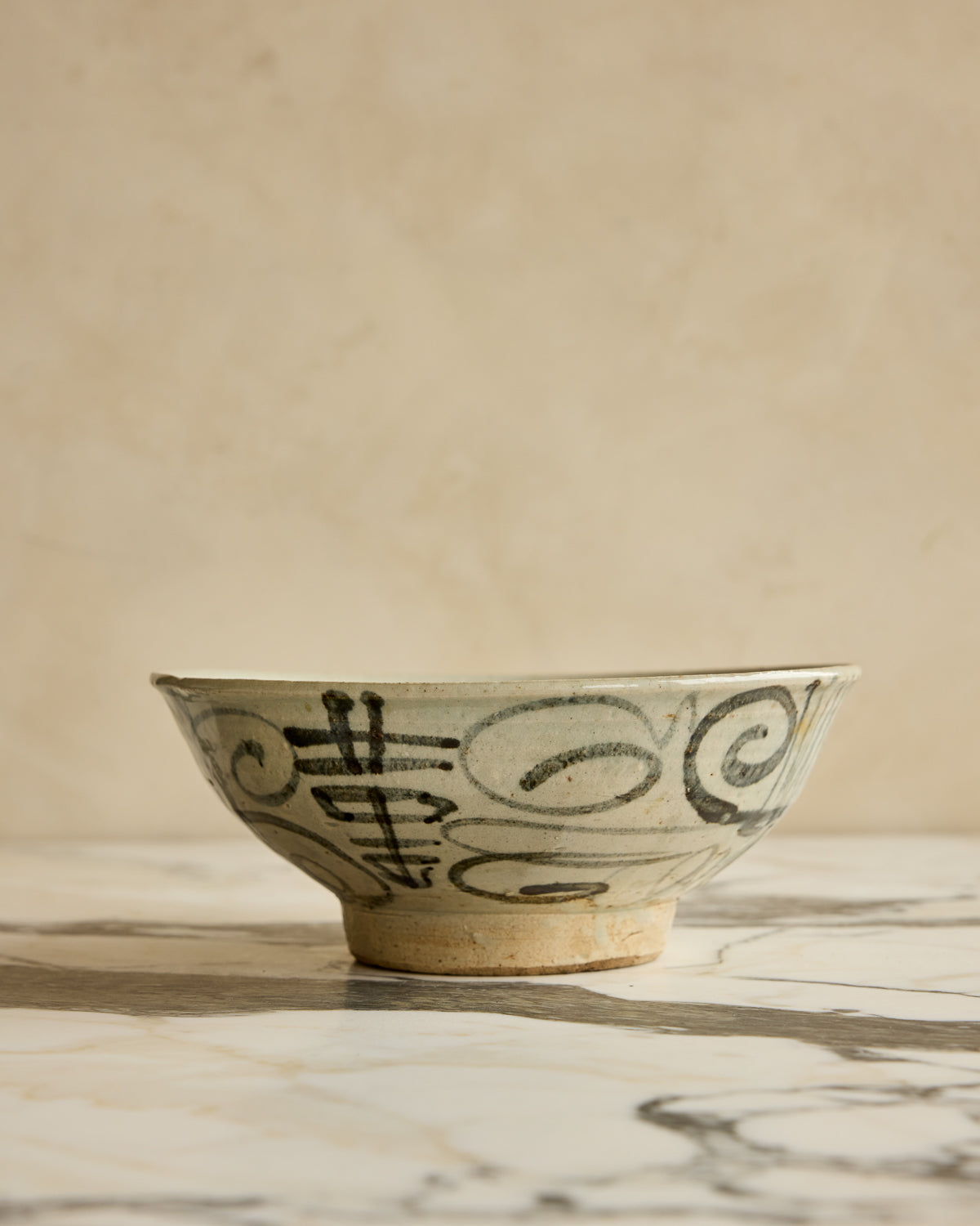 Loop Design Ceramic Bowl