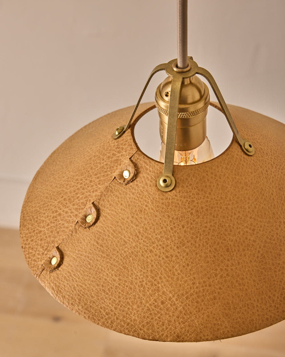 #leather-shade_natural