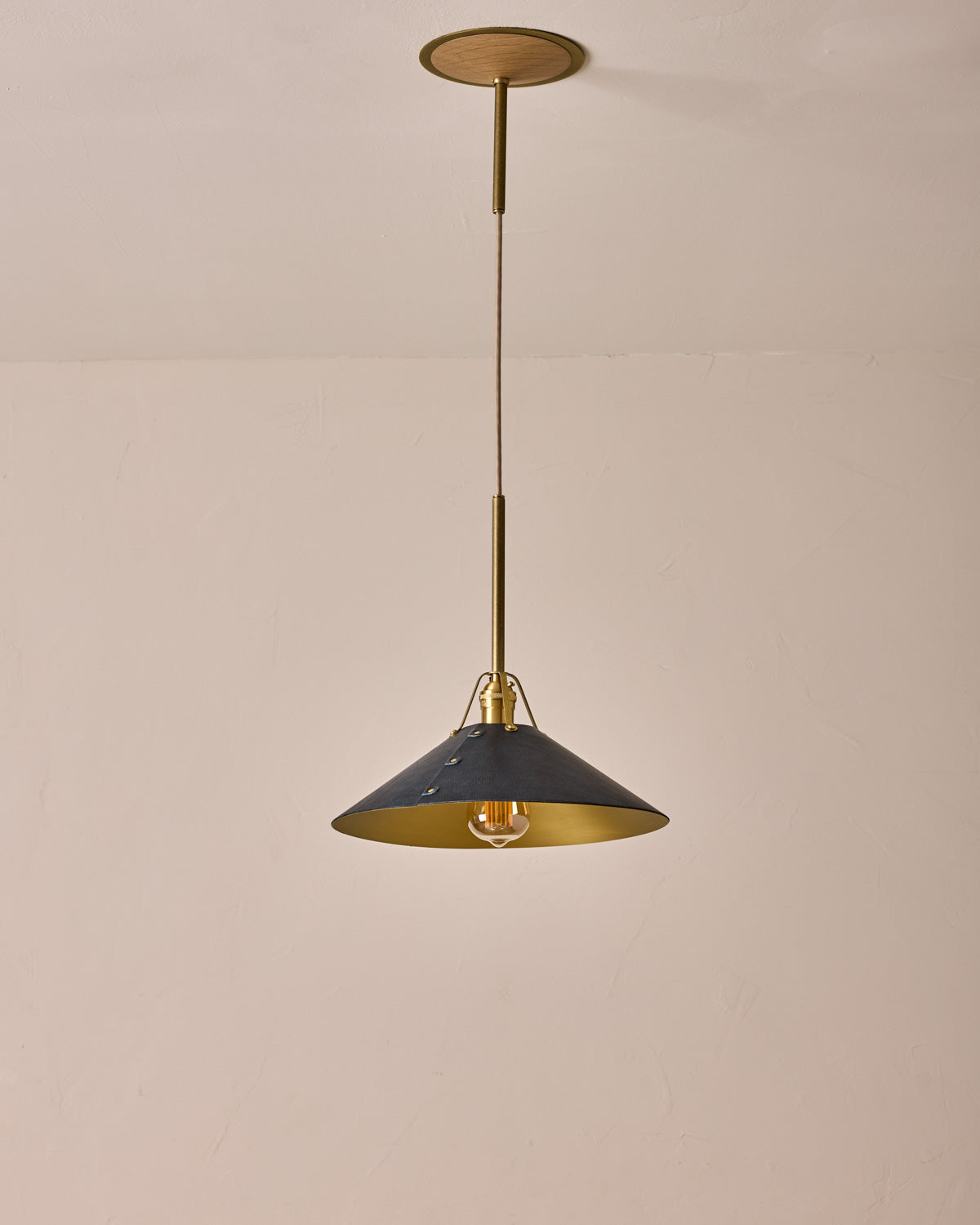 #leather-shade_navy #size_large