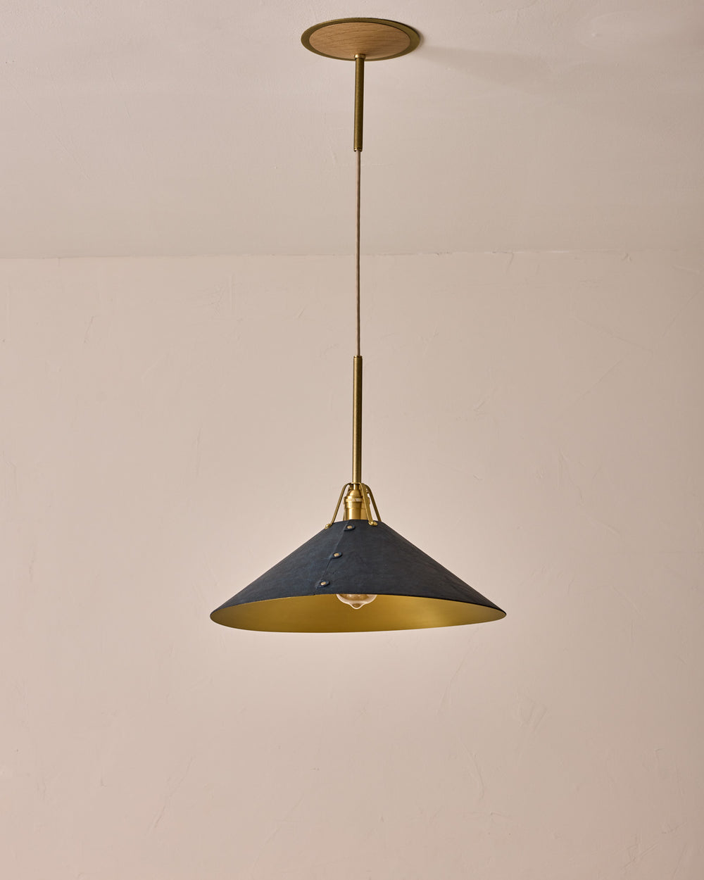 #leather-shade_navy #size_extra large