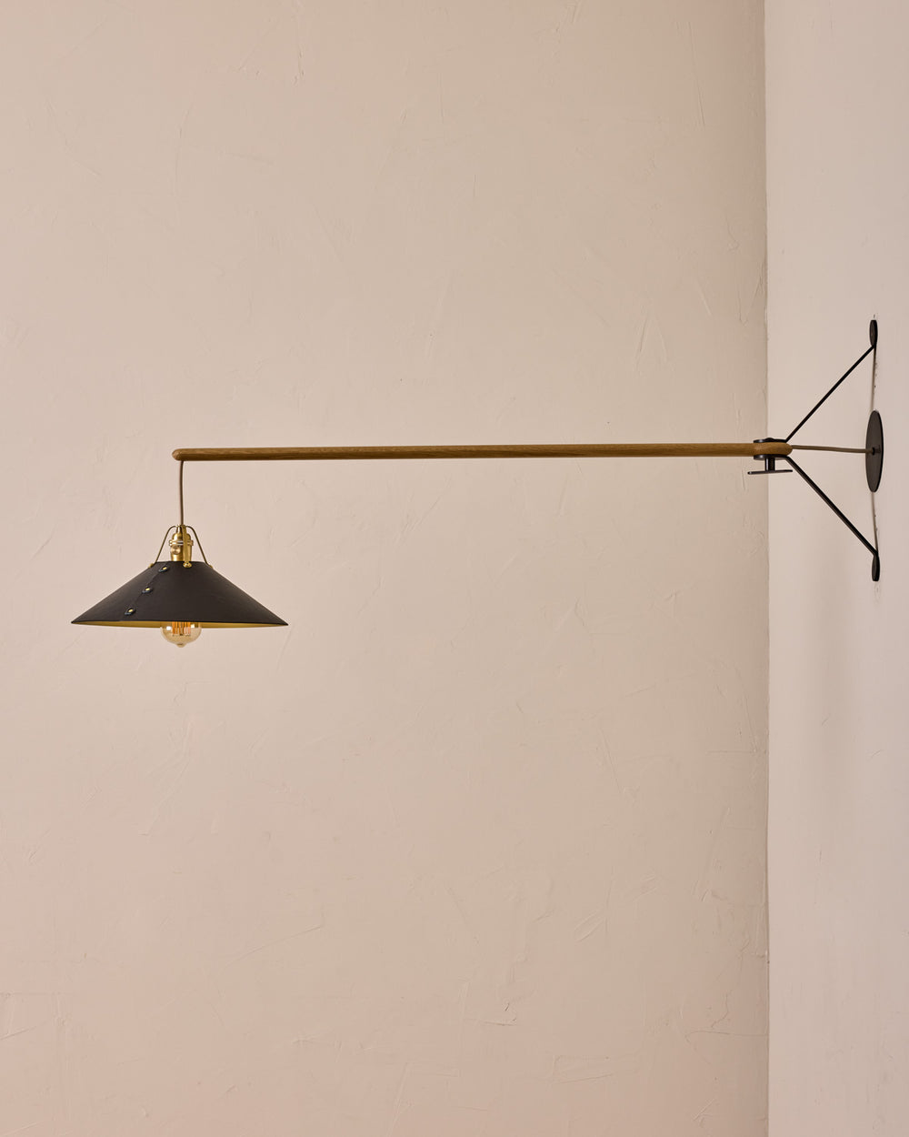 #leather-shade_black  #size_large #wiring_hardwired