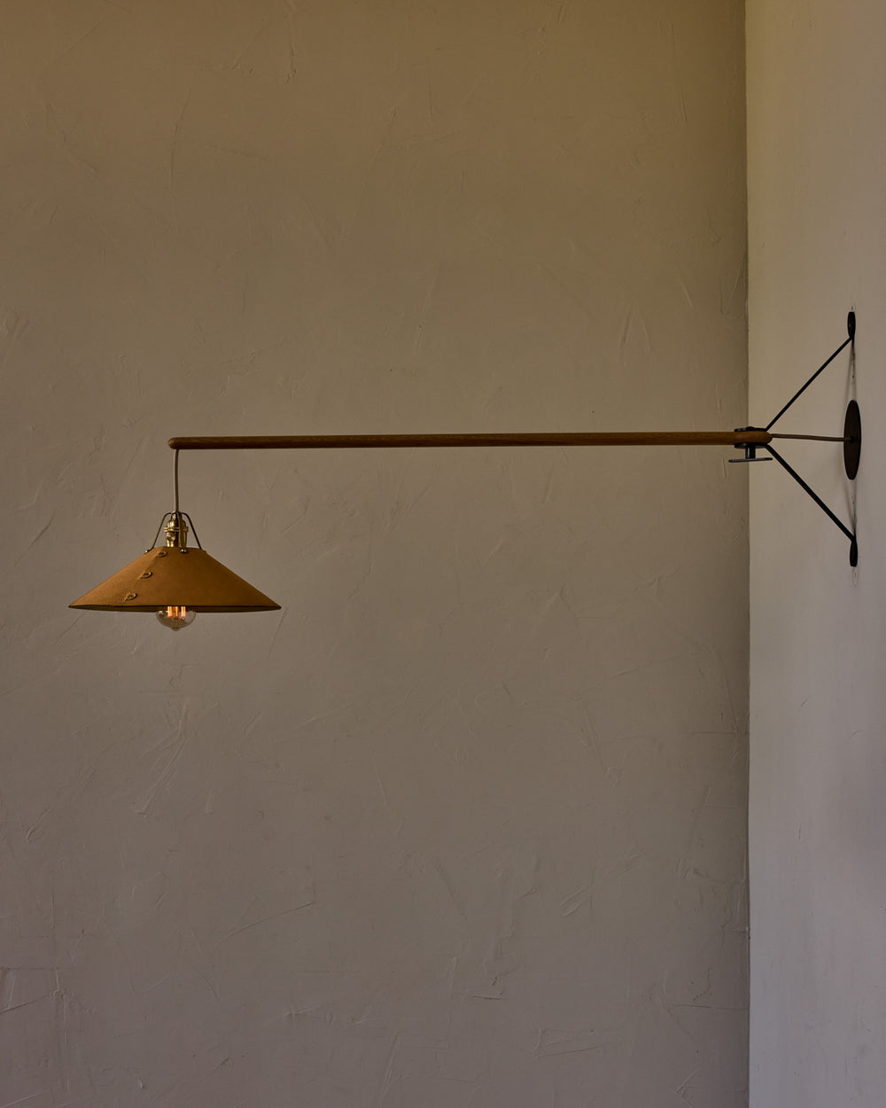 #leather-shade_natural  #size_large #wiring_hardwired