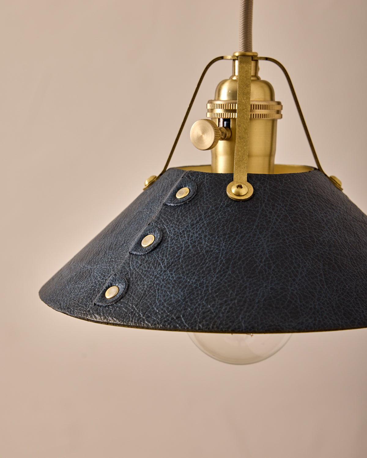 #leather-shade_navy #size_small 