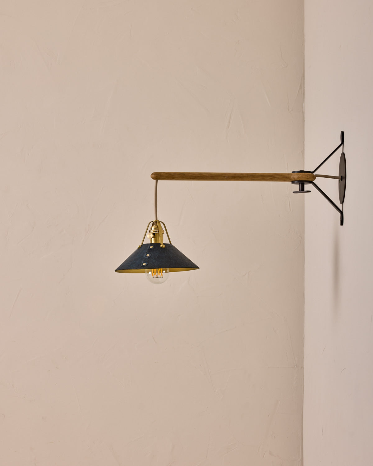 #leather-shade_navy #size_small #wiring_hardwired